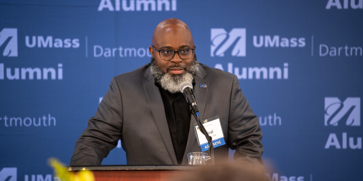 Palmer speaks to students