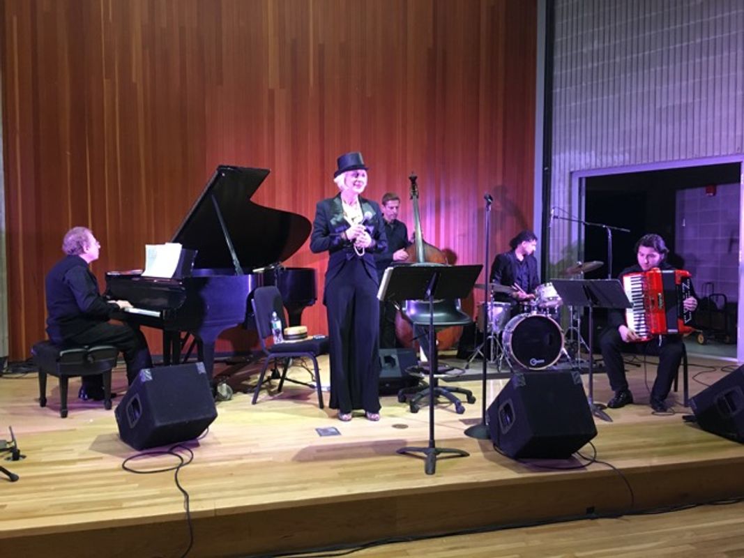 Annie Royer and Les Garçons Musettes, 12/11/2016