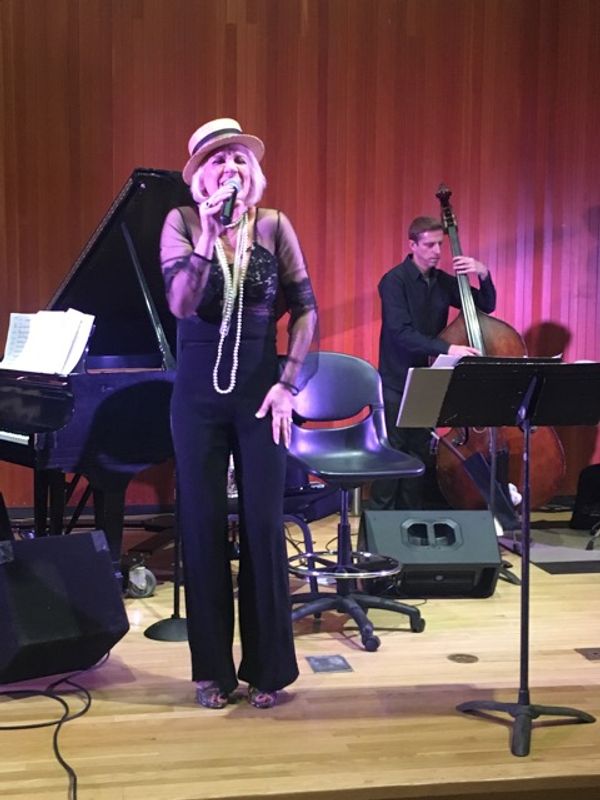 Holiday Concert with Annie Royer, 12/11/2016
