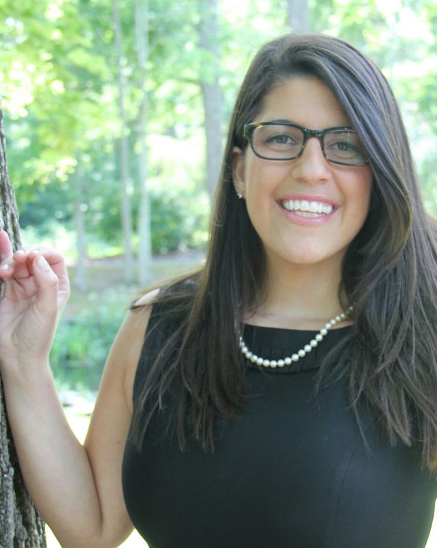 Headshot of Elizabeth Beshansky