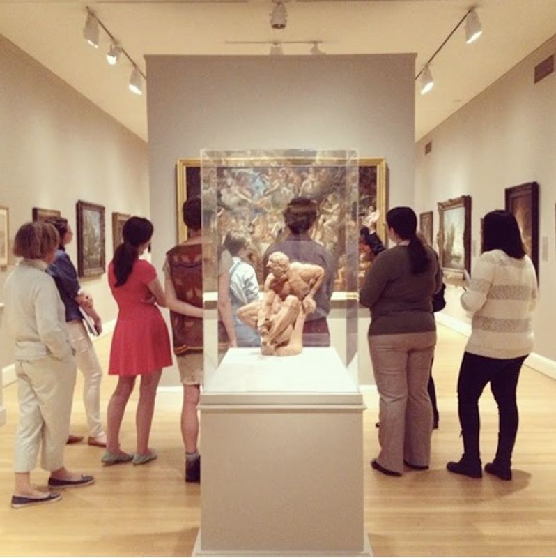 Lauren Scharf (BA Art History 2014) 