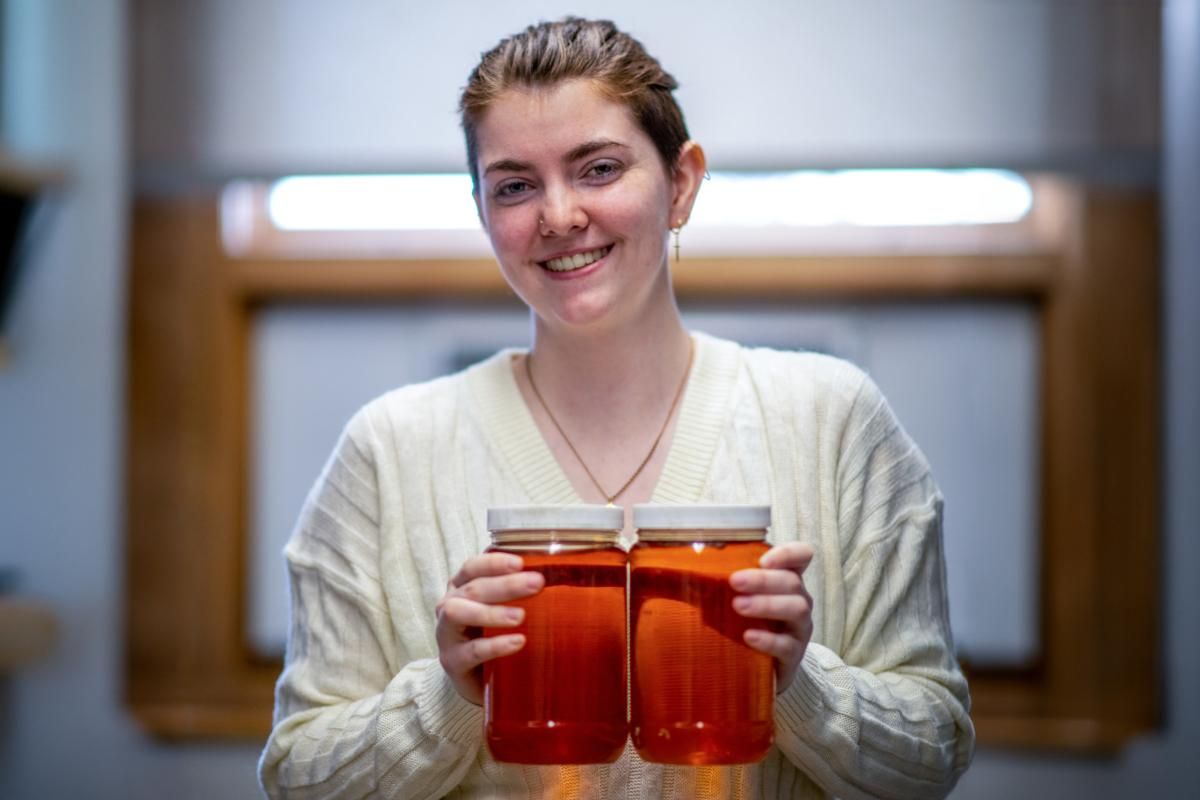 SMAST student Emma Gallagher in the lab
