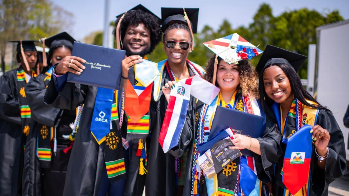Adriana Lebreault poses with friends at commencement
