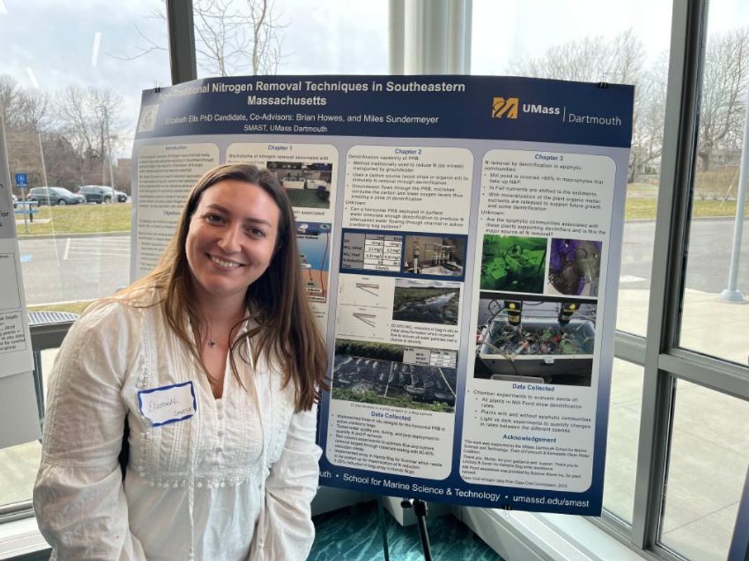 SMAST PhD student Elizabeth Ells with her research poster