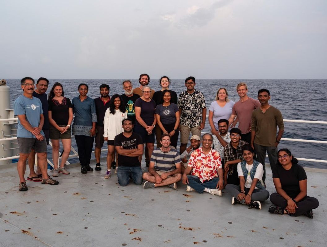 Researchers from the US and India aboard the research vessel Roger Revelle