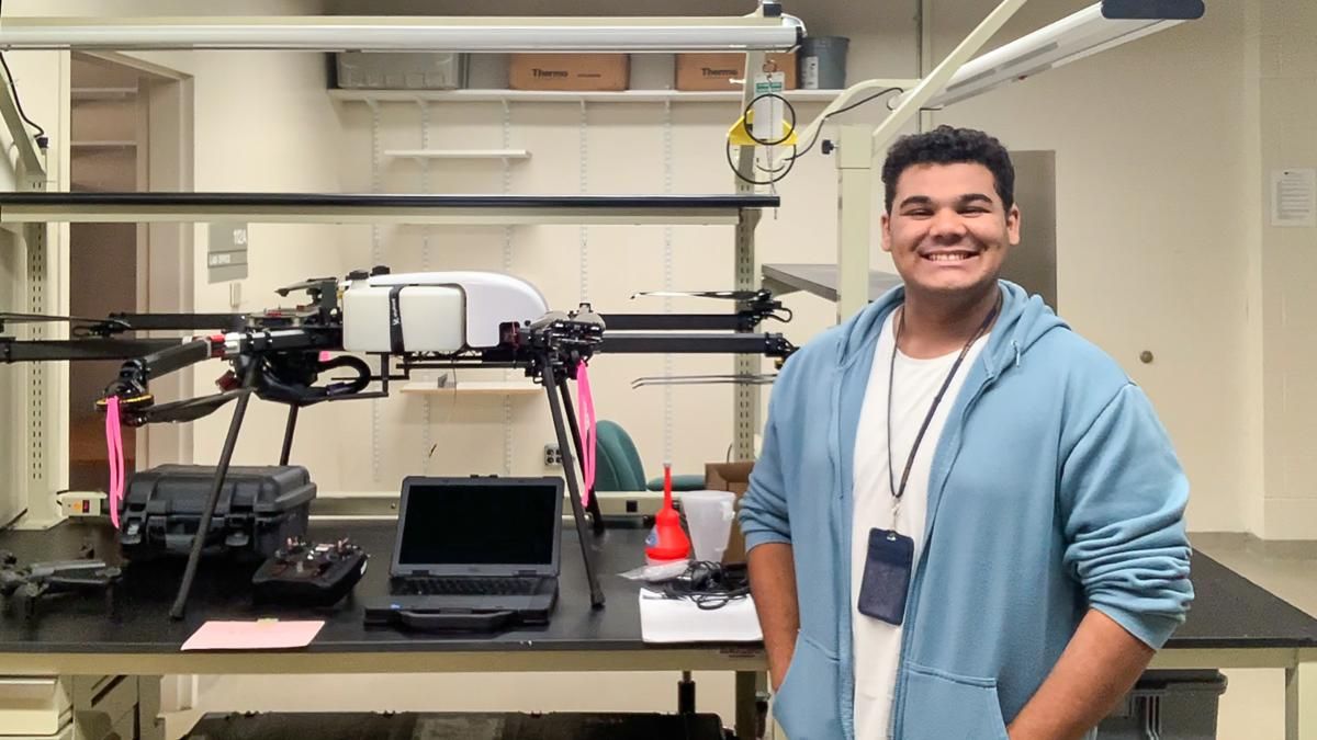 Electrical engineering major, Honors College