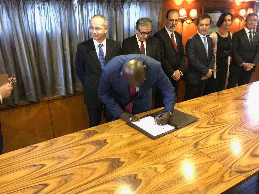Chancellor signing agreement