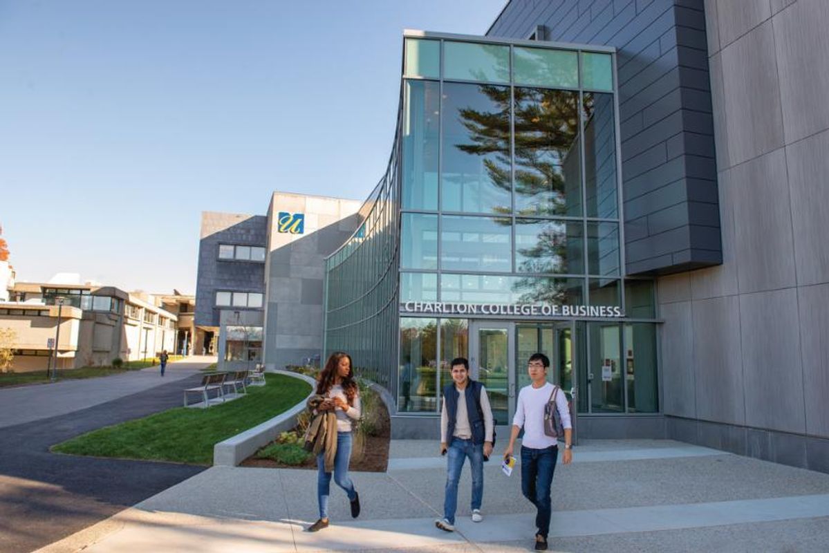 Students in front of Charlton College of Business