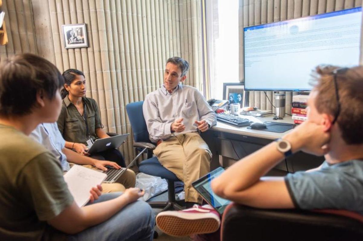 Lance Fiondella meeting with graduate students