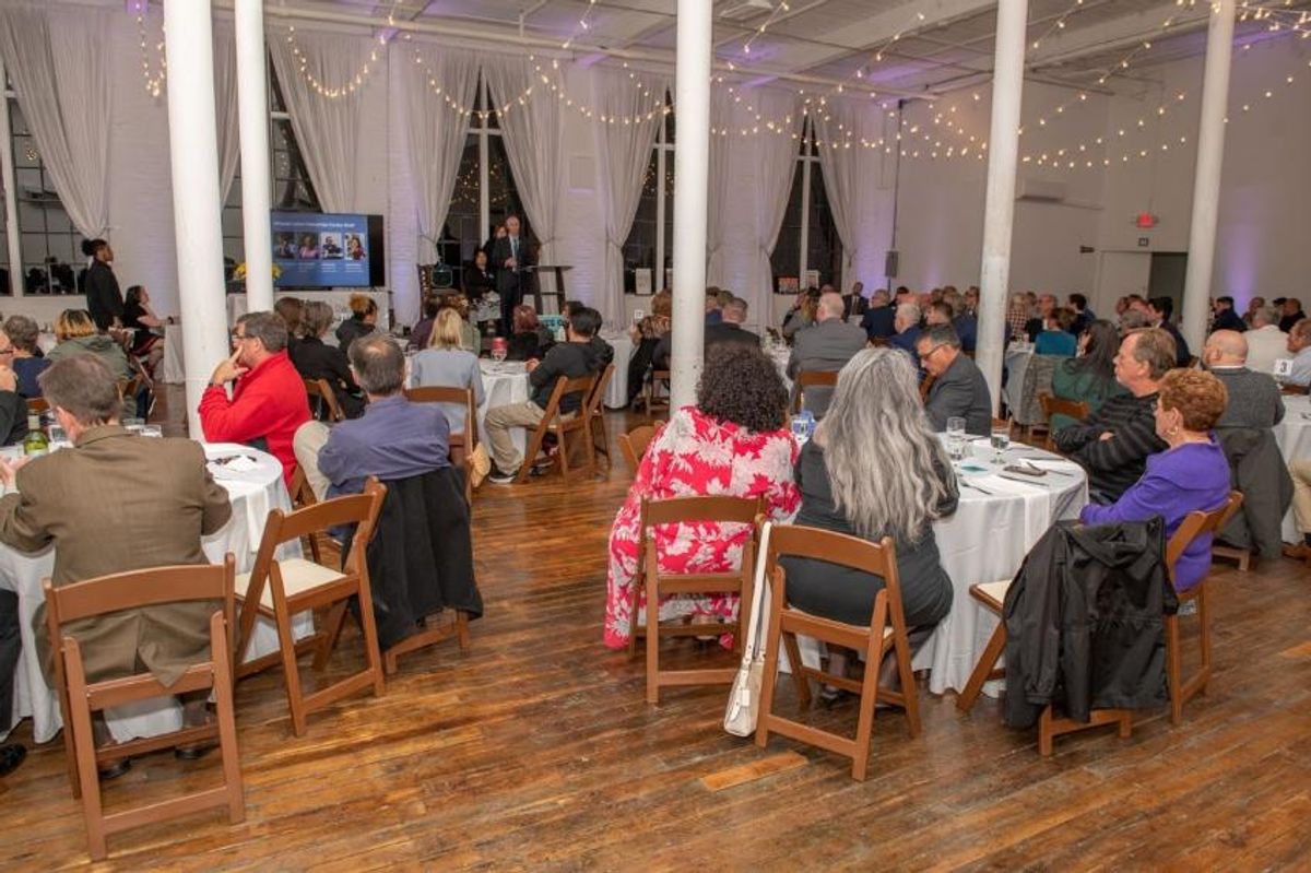 Labor Education Banquet attendees sitting at tables