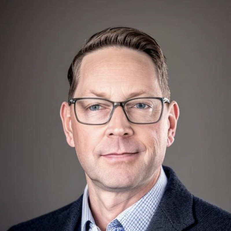 Peter Karlson, a Charlton College of Business (CCB) Entrepreneurship Lecturer, Founder of NeuEon Inc., and CCB Advisory Board member