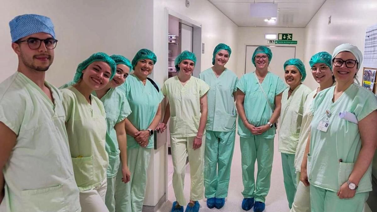 UMassD nursing students working in a Portuguese hospital.