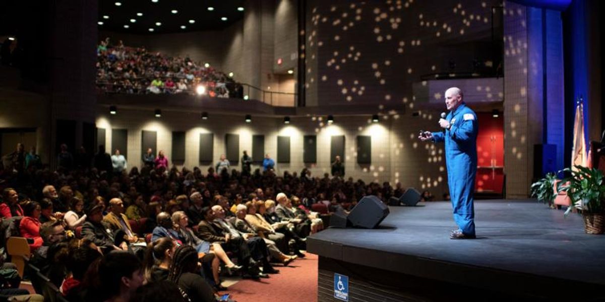 NASA astronaut Scott Tingle '87 visit to UMassD on November 15, 2018