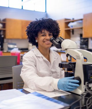 MLS student, Hianula Monteiro '24, in the lab Hianula Monteiro '24: transfer (BCC)