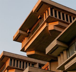 Photo of Paul Rudolph building at UMass Dartmouth