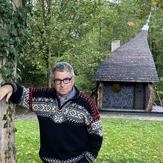 Mark Dion, Witch Cottage