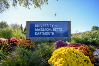 Front UMass Dartmouth sign to campus
