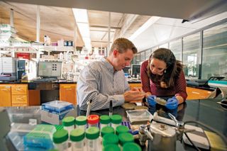 Professor Bromage and student in lab