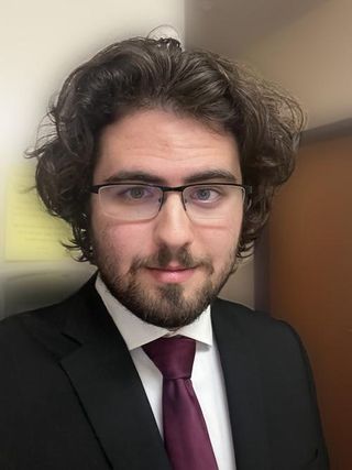 Gent Haviari headshot photo