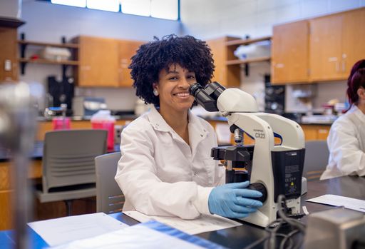 Medical Laboratory Science student, Hianula Monteiro '24, in the laboratory