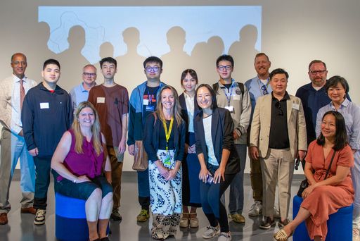 Hubei students with faculty and staff