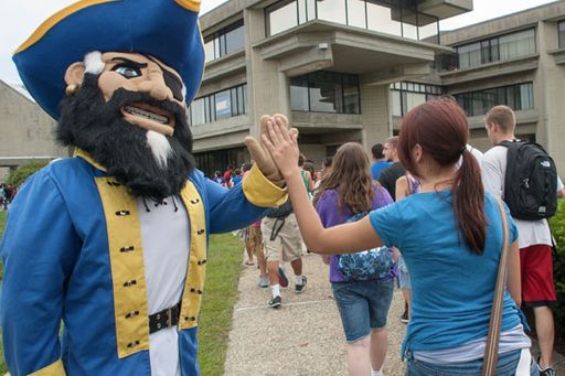 Arnie welcoming students to UMassD