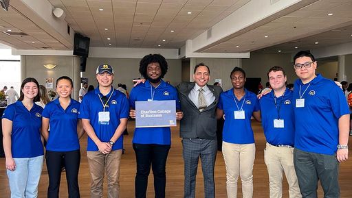 Keith with fellow CCB Student Ambassadors Capri McLucas, Carmen Zhao, Kenny Duong, Gamliel Daffeed Janvier, Widline Thomas, Kenneth Tang, and Professor Bhraranteda Rai at an Open House event