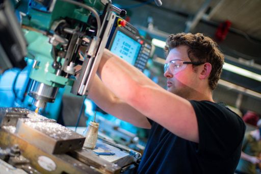 Mechanical Engineering student Ryan Masoud '25 working in the machine shop