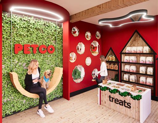 PETCO POP UP SHOP, 2025, A branded retail experience designed for Petco, focused on engaging dog owners through playful, interactive elements.