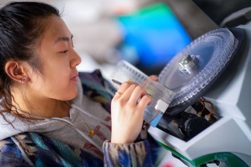 Graduate student, Ronni Mak, conducting research in Professor Miles Sundermeyer's lab