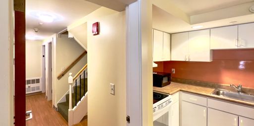 Cedar Dell housing, interior