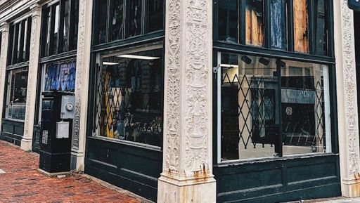 Electrical box on the corner of Union and Pleasant Street in New Bedford before being painted by fashion design major Emily Moniz.