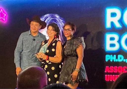 Rose Mary Botti-Salitsky accepts the 2026 ASID Luminary of Distinction Legacy Award at the ASID National Award Ceremony.