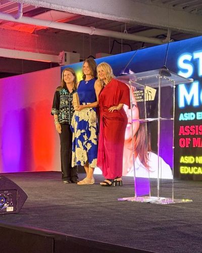 Stephanie McGoldrick accepts the 2026 ASID Educator of the Year award at the ASID National Award Ceremony.