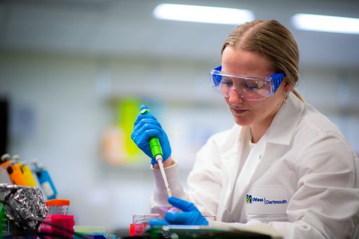 Bioengineering student Jackie Horgan in the lab