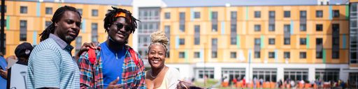 UMassD student with family on move-in day