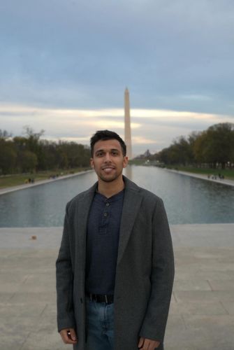 Jordan I. Breveleri (Mechanical Engineering) presented his research at the 76th Annual Meeting of the Division of Fluid Dynamics in Washington D.C