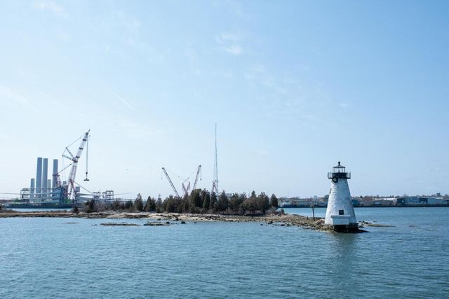 SMAST partners with New Bedford Port Authority to study the effects of ...