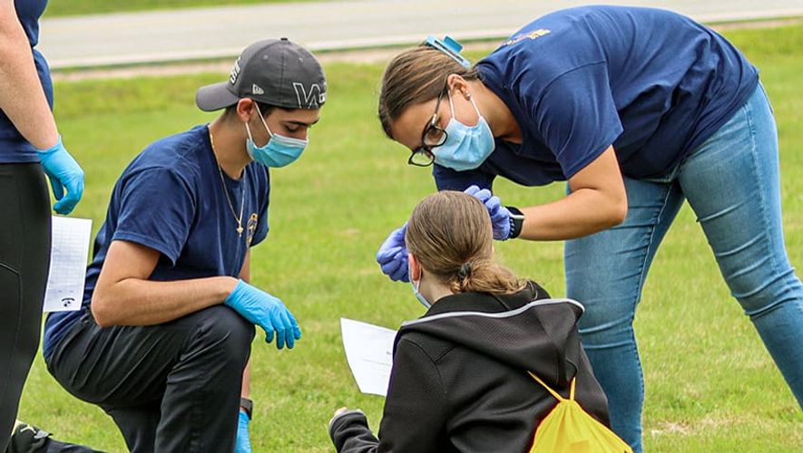 Sophomore nursing students trained in community first aid